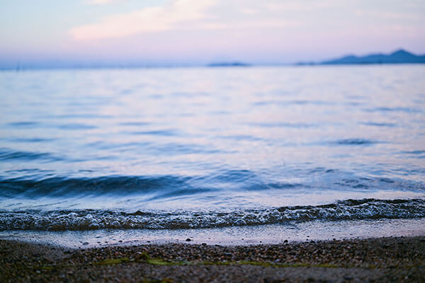 真野浜水泳場（徒歩6分）